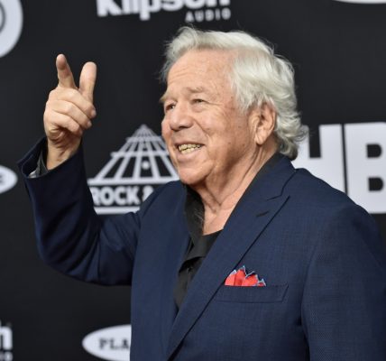 Robert Kraft’s foundation to air ad slamming hate at protests during NBA playoffs